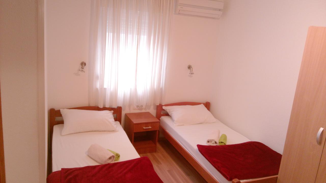 Hotel Pansion Crnjac Međugorje Exterior foto
