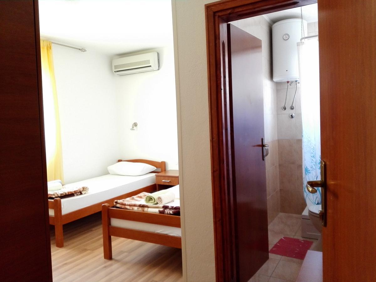 Hotel Pansion Crnjac Međugorje Exterior foto